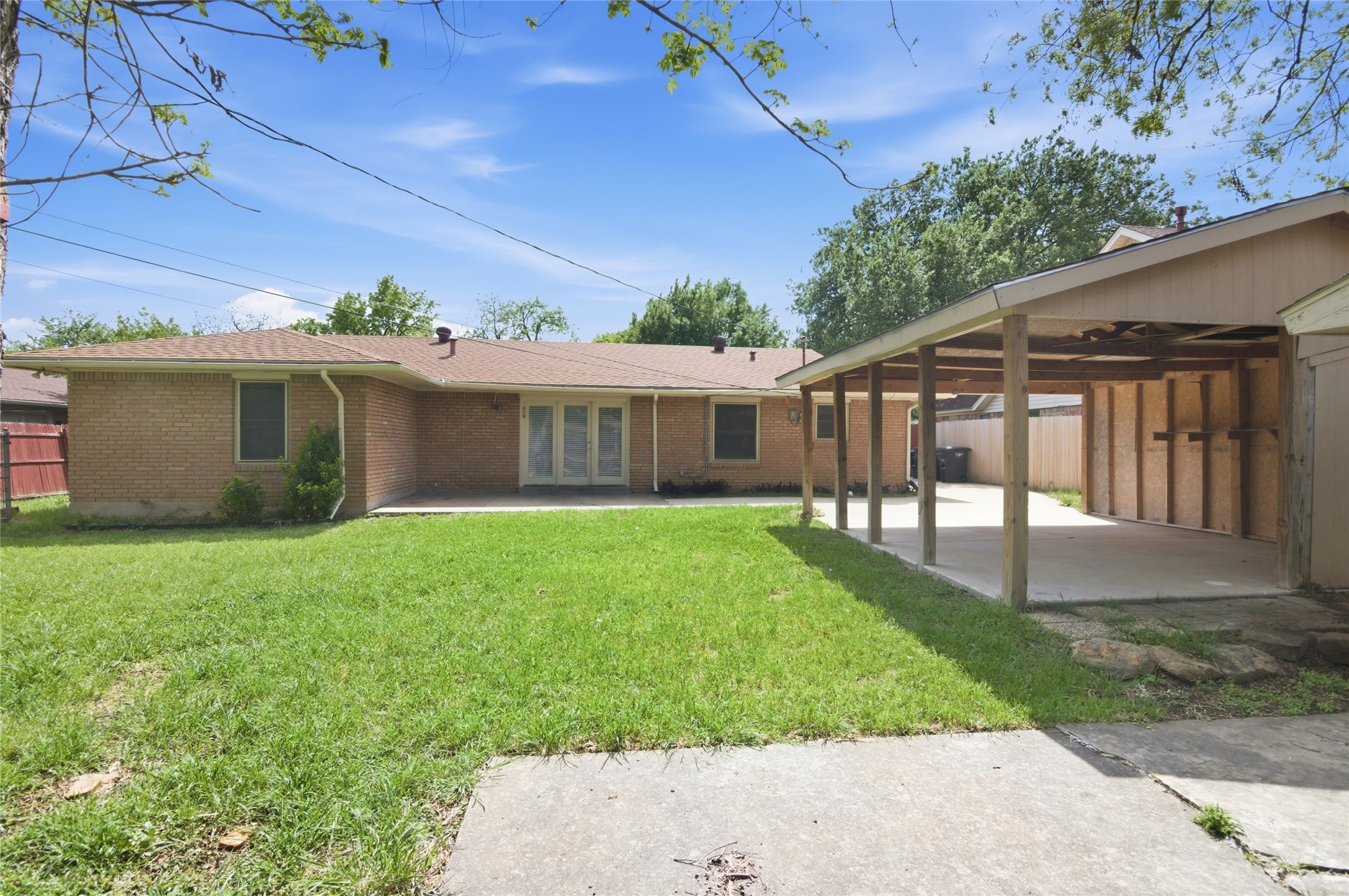 4216 Selkirk Drive W Fort Worth TX 76109