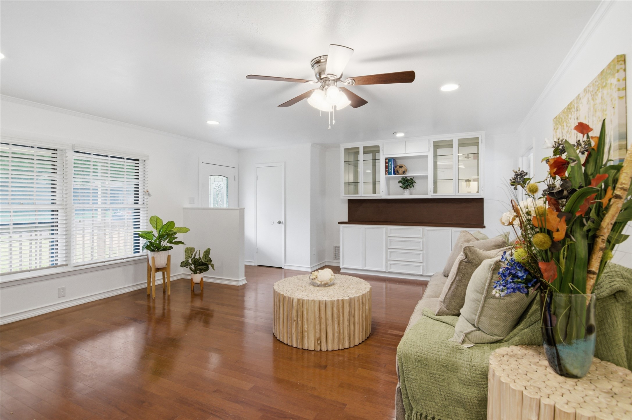 4216 Selkirk Drive W Fort Worth TX 76109