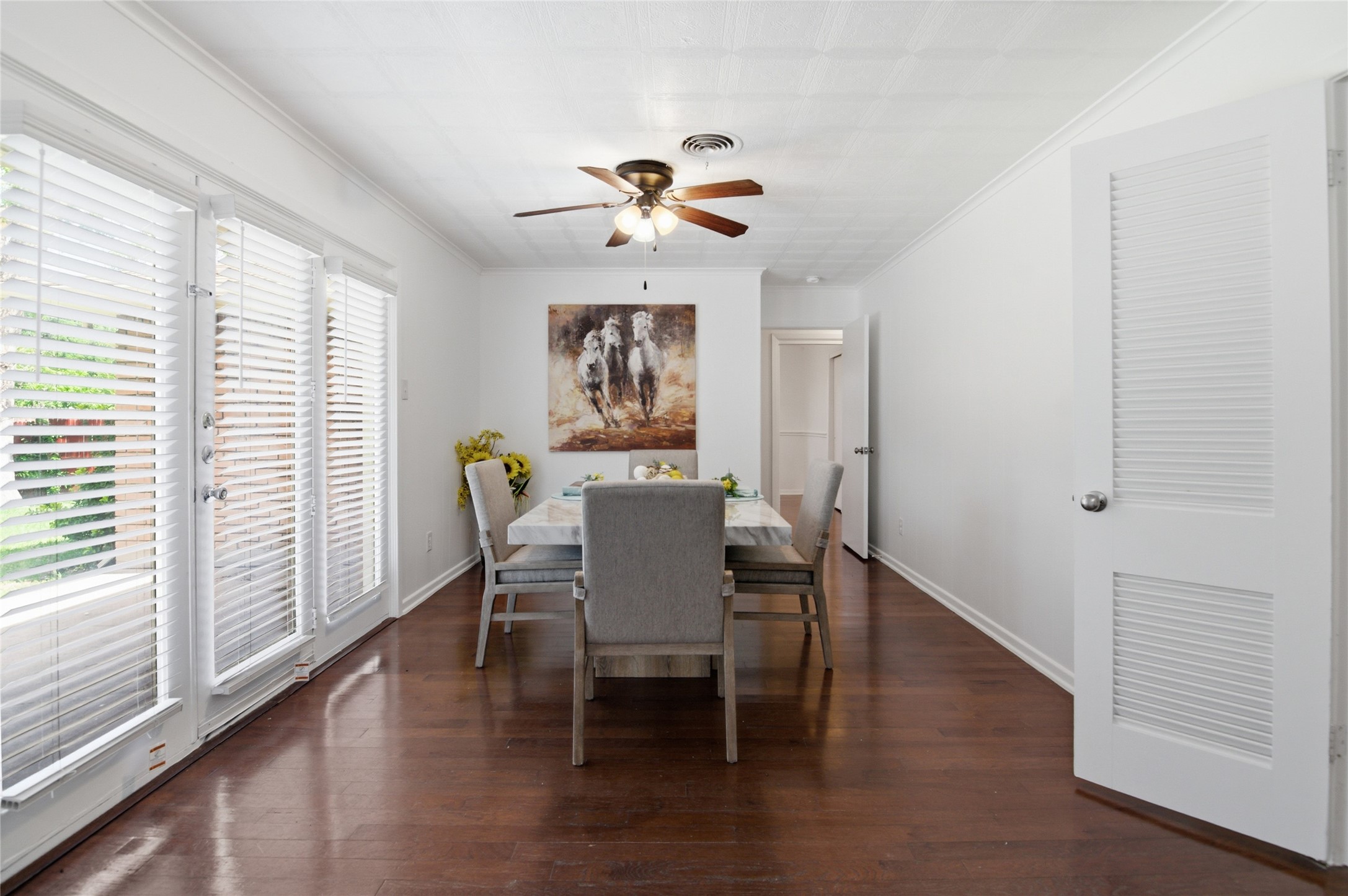 4216 Selkirk Drive W Fort Worth TX 76109