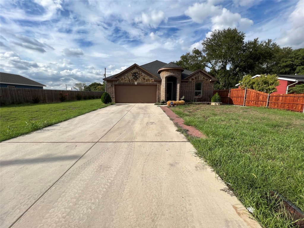 5809 Asbury Avenue Fort Worth TX 76119