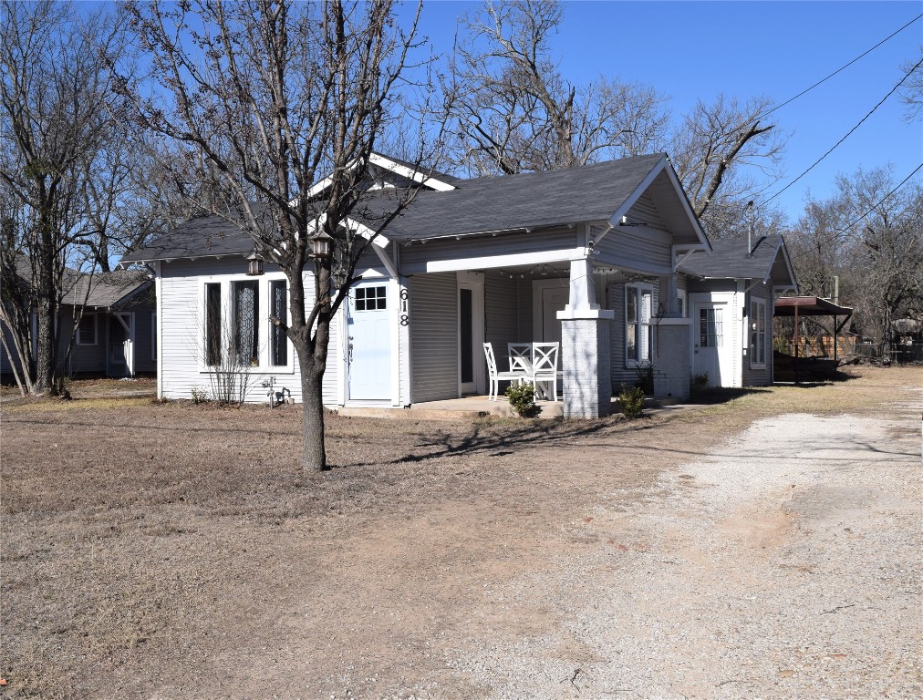 618 Woodard Avenue Cleburne TX 76033