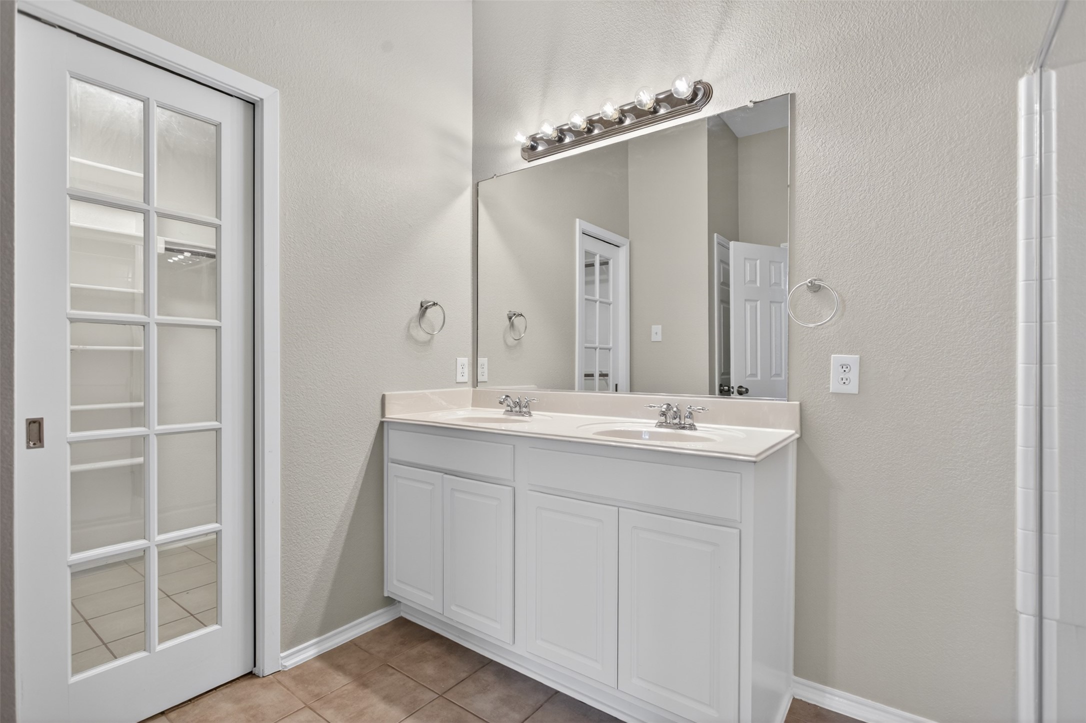 921 Bowie Drive Lavon TX 75166