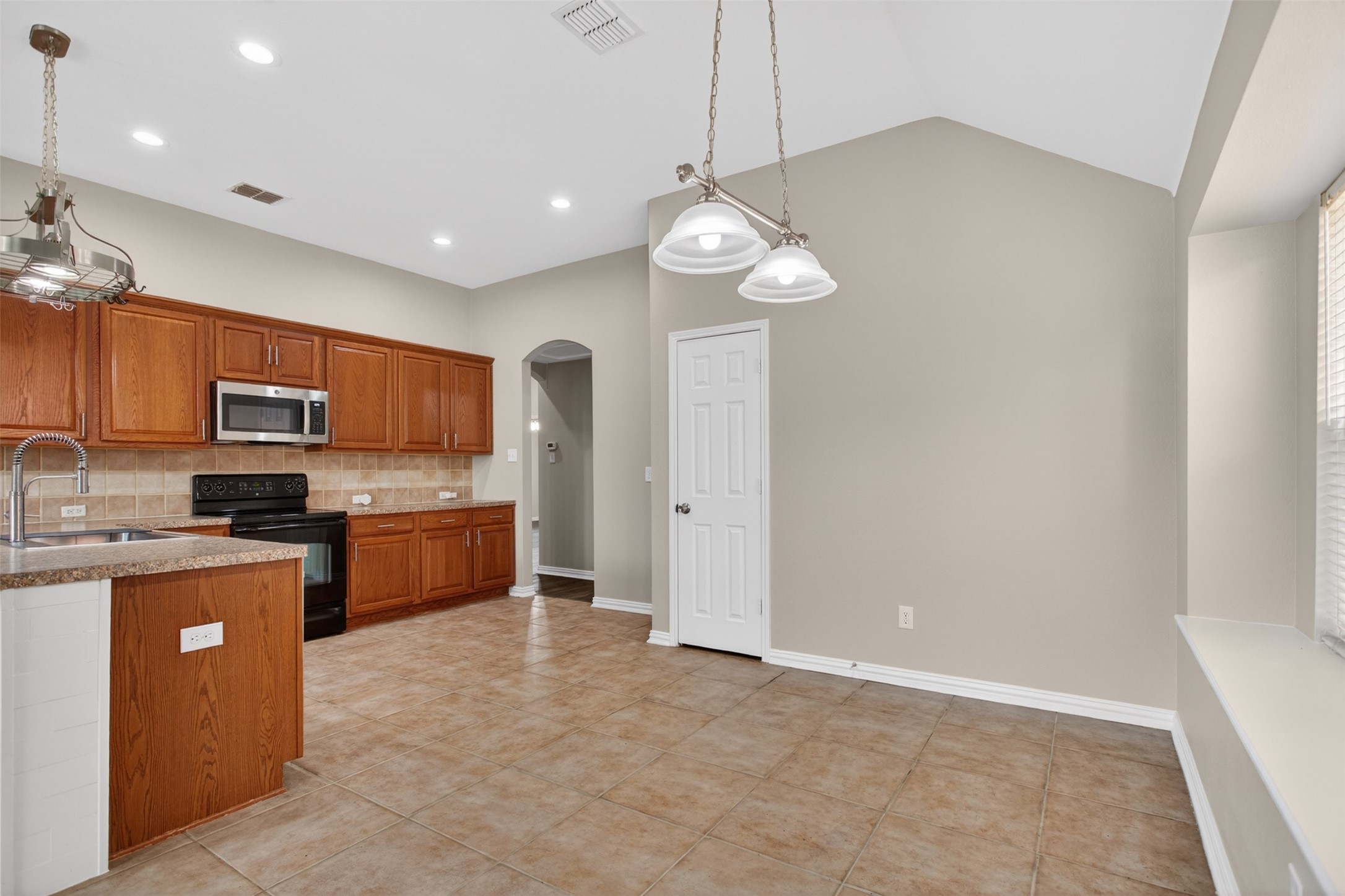 921 Bowie Drive Lavon TX 75166