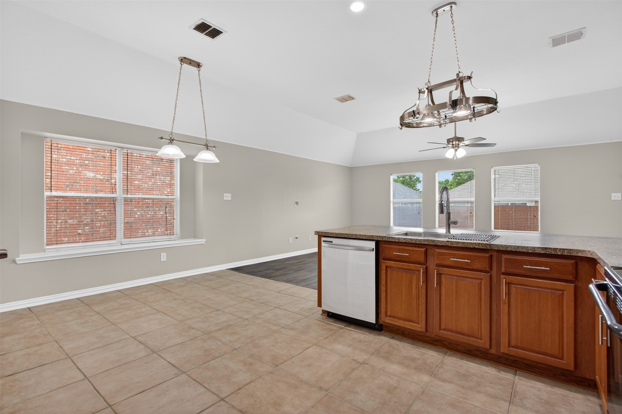 921 Bowie Drive Lavon TX 75166