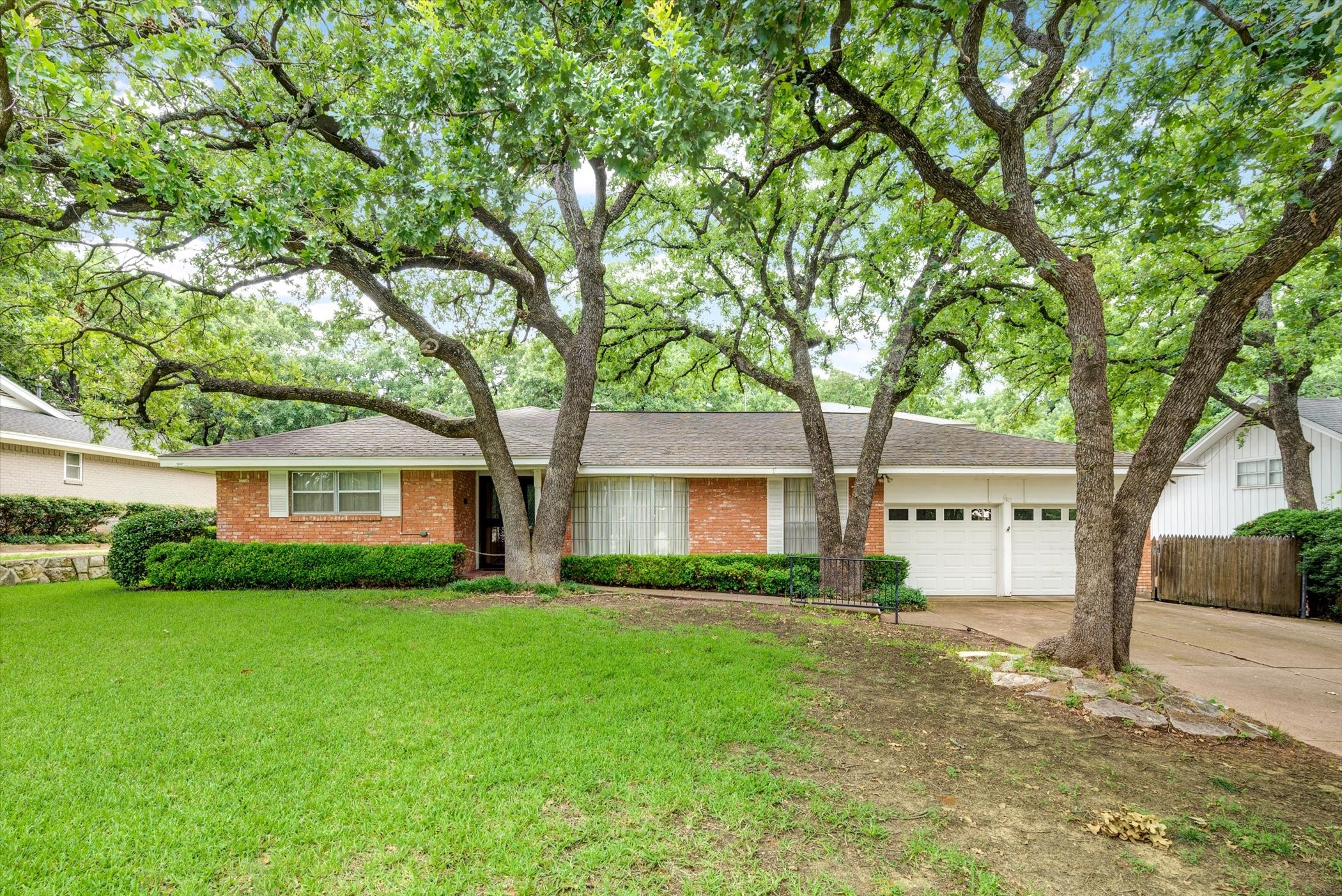3107 Woodford Drive Arlington TX 76013