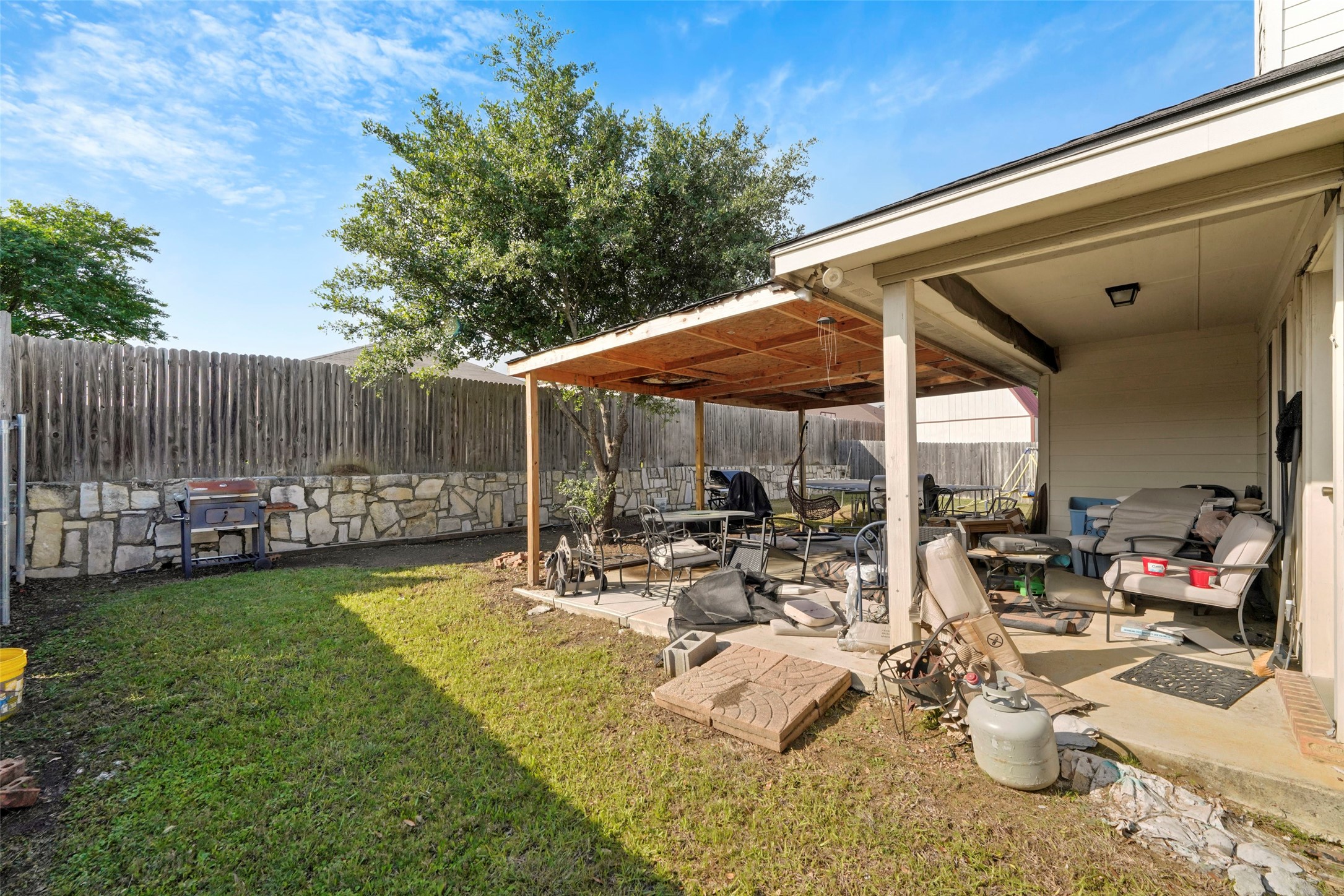 945 Abigale Lane Dallas TX 75253