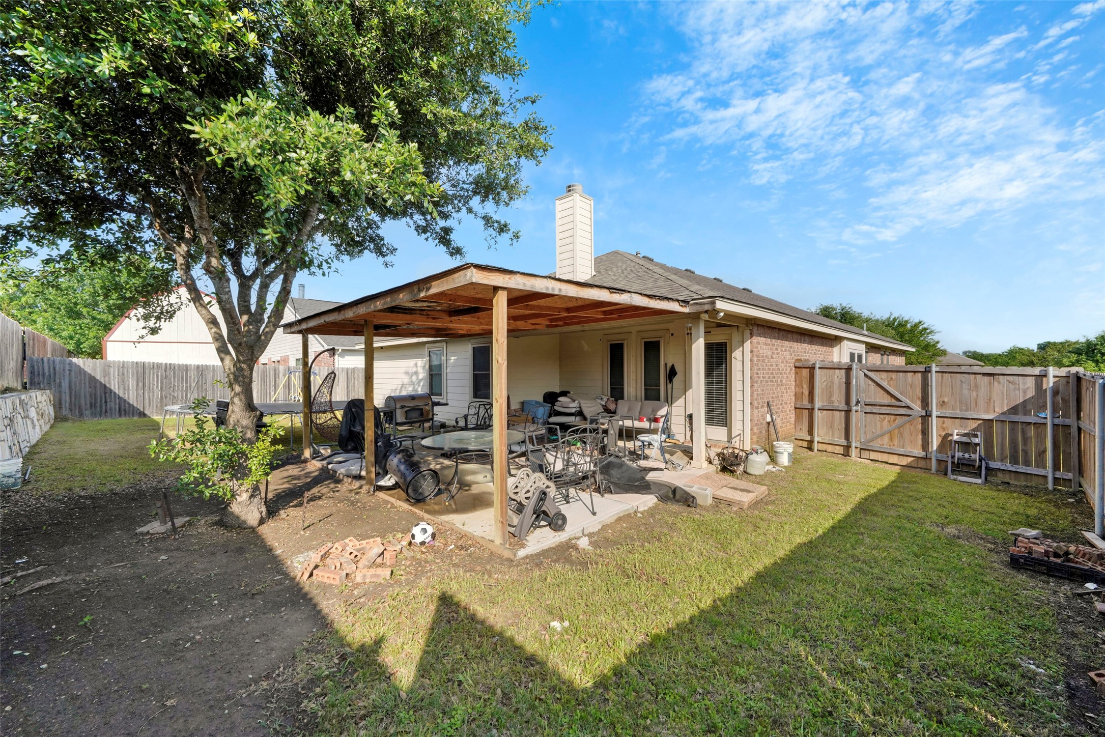 945 Abigale Lane Dallas TX 75253