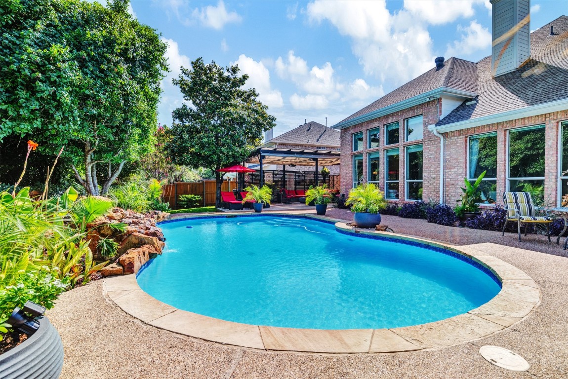 7110 Tartan Trail Garland TX 75044