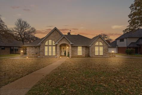 225 SW Alsbury Boulevard Burleson TX 76028