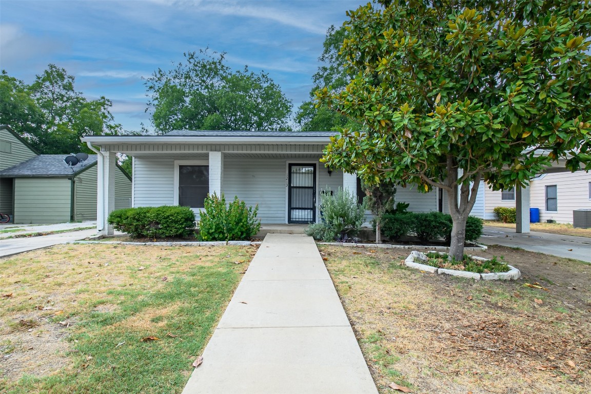1213 Clarence Street Fort Worth TX 76117