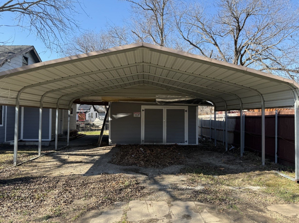1027 E Lamar Street Sherman TX 75090