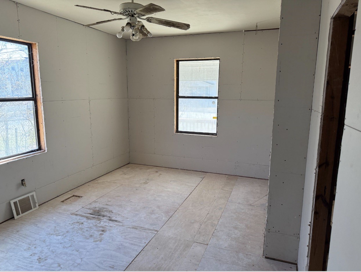 1027 E Lamar Street Sherman TX 75090