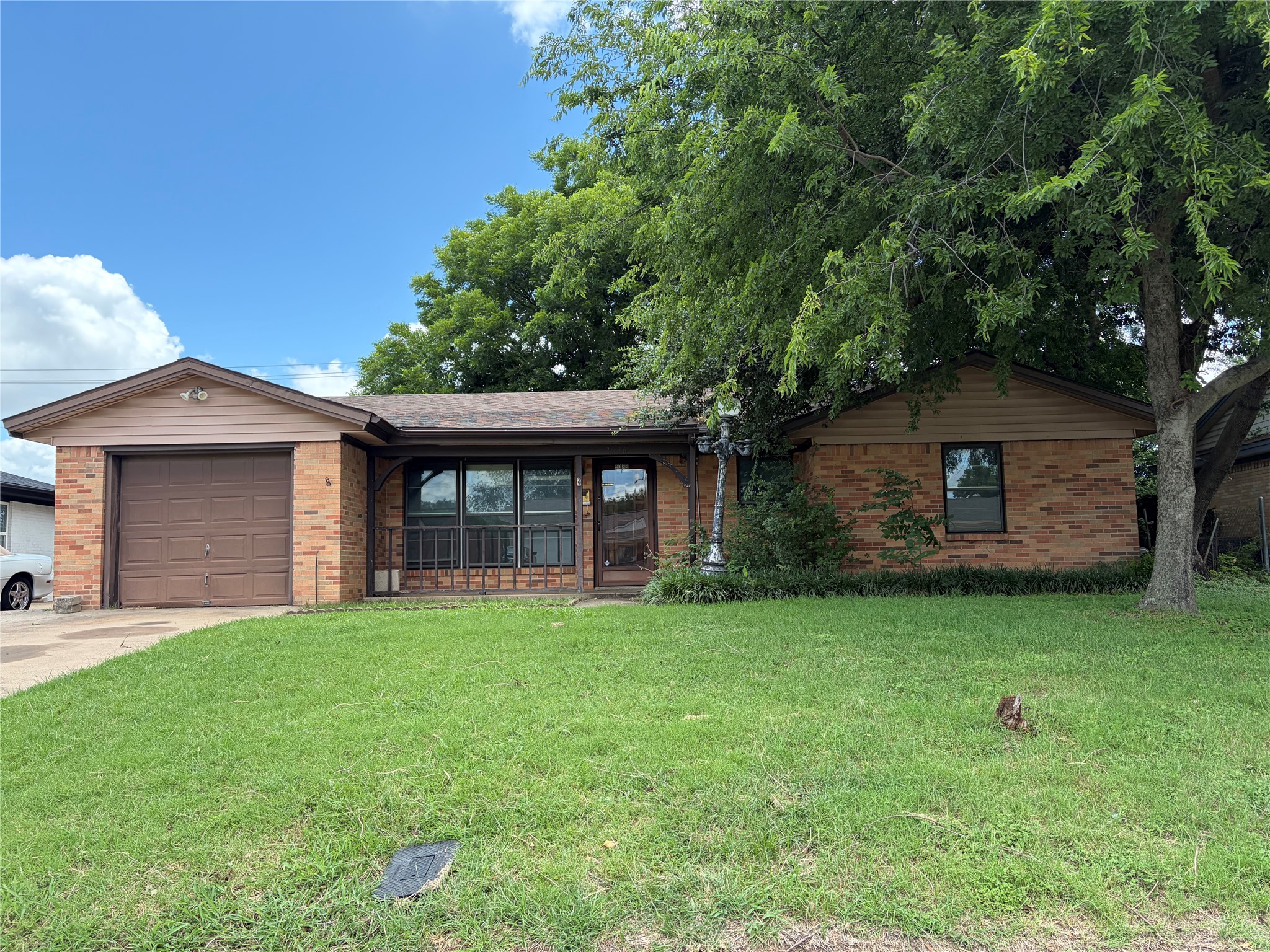 2036 Salem Street Irving TX 75061