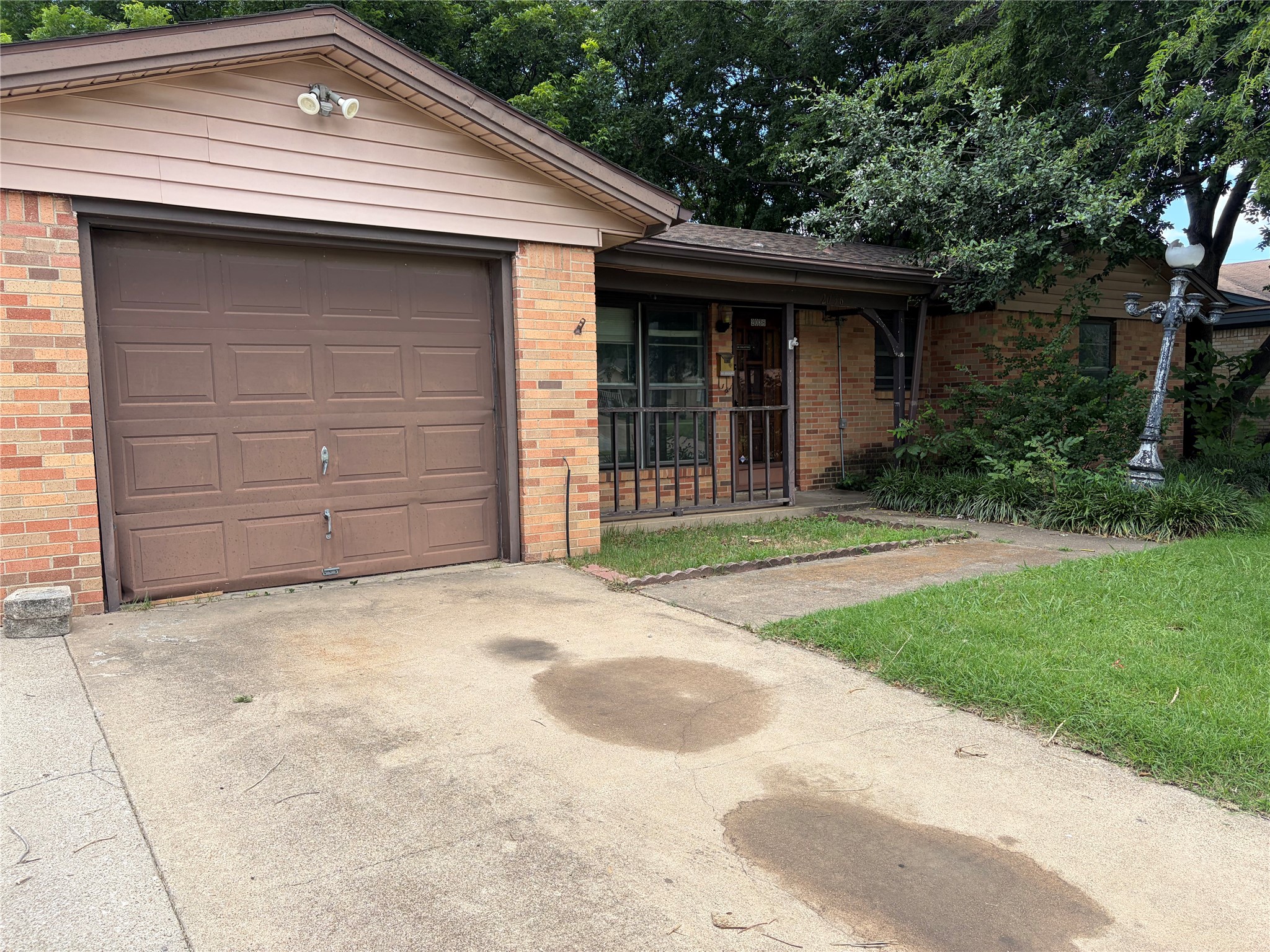 2036 Salem Street Irving TX 75061