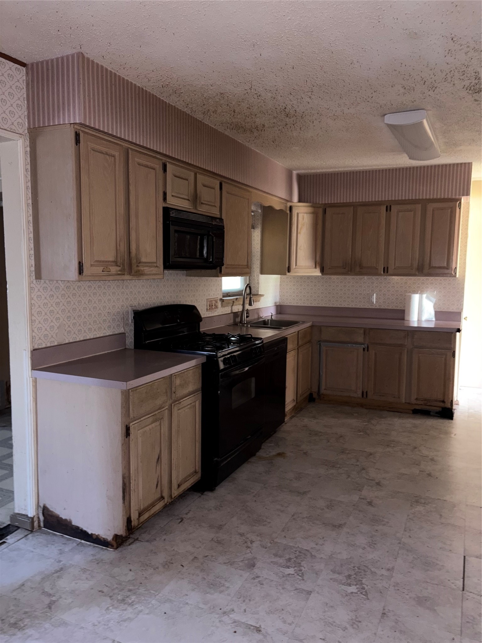 2036 Salem Street Irving TX 75061