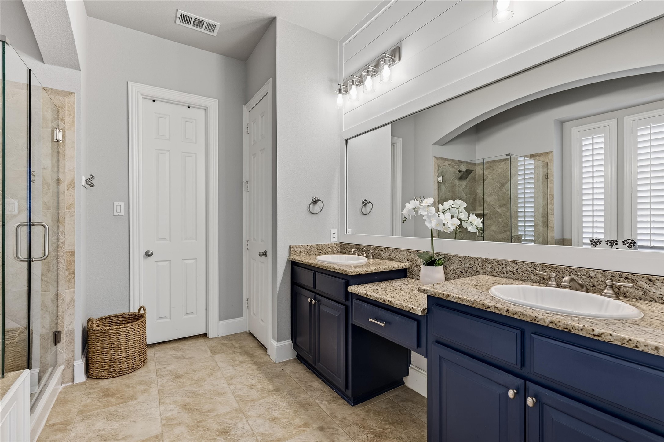 813 Moss Cliff Circle Mckinney TX 75071