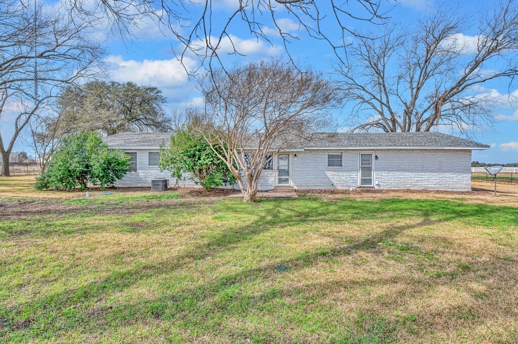 201 Old Steinbeck Road Waco TX 76708