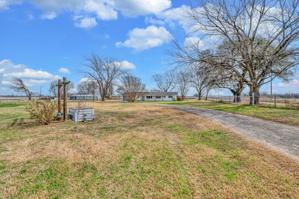 201 Old Steinbeck Road Waco TX 76708