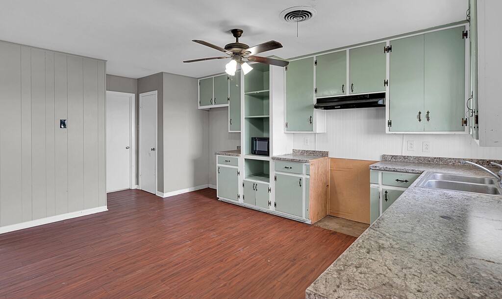 201 Old Steinbeck Road Waco TX 76708