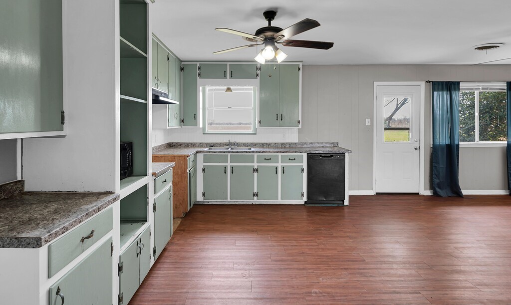 201 Old Steinbeck Road Waco TX 76708