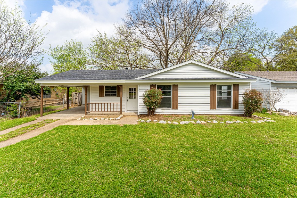 1208 Joly Street Ennis TX 75119