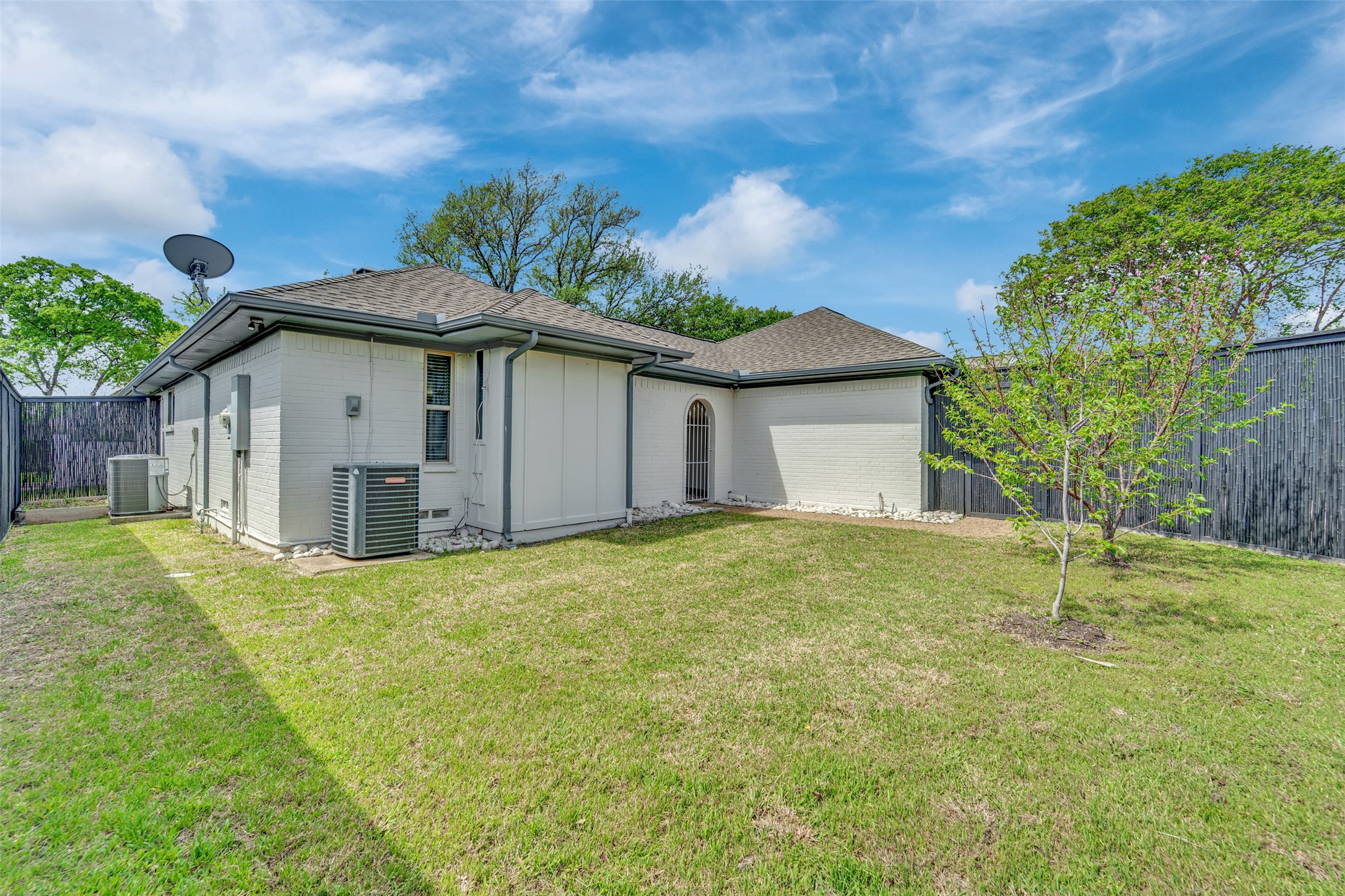 9511 Robin Meadow Drive Dallas TX 75243