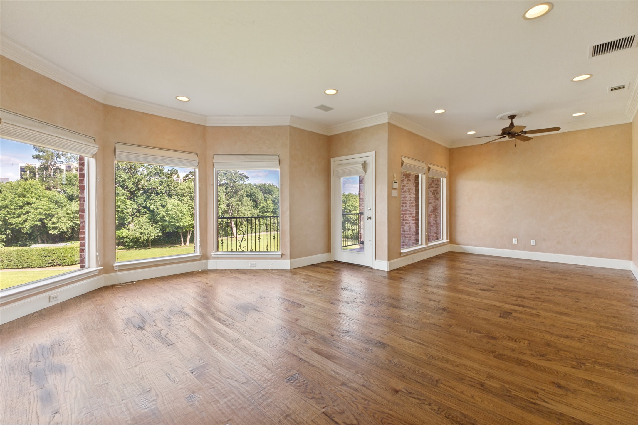 12010 Lueders Lane Dallas TX 75230