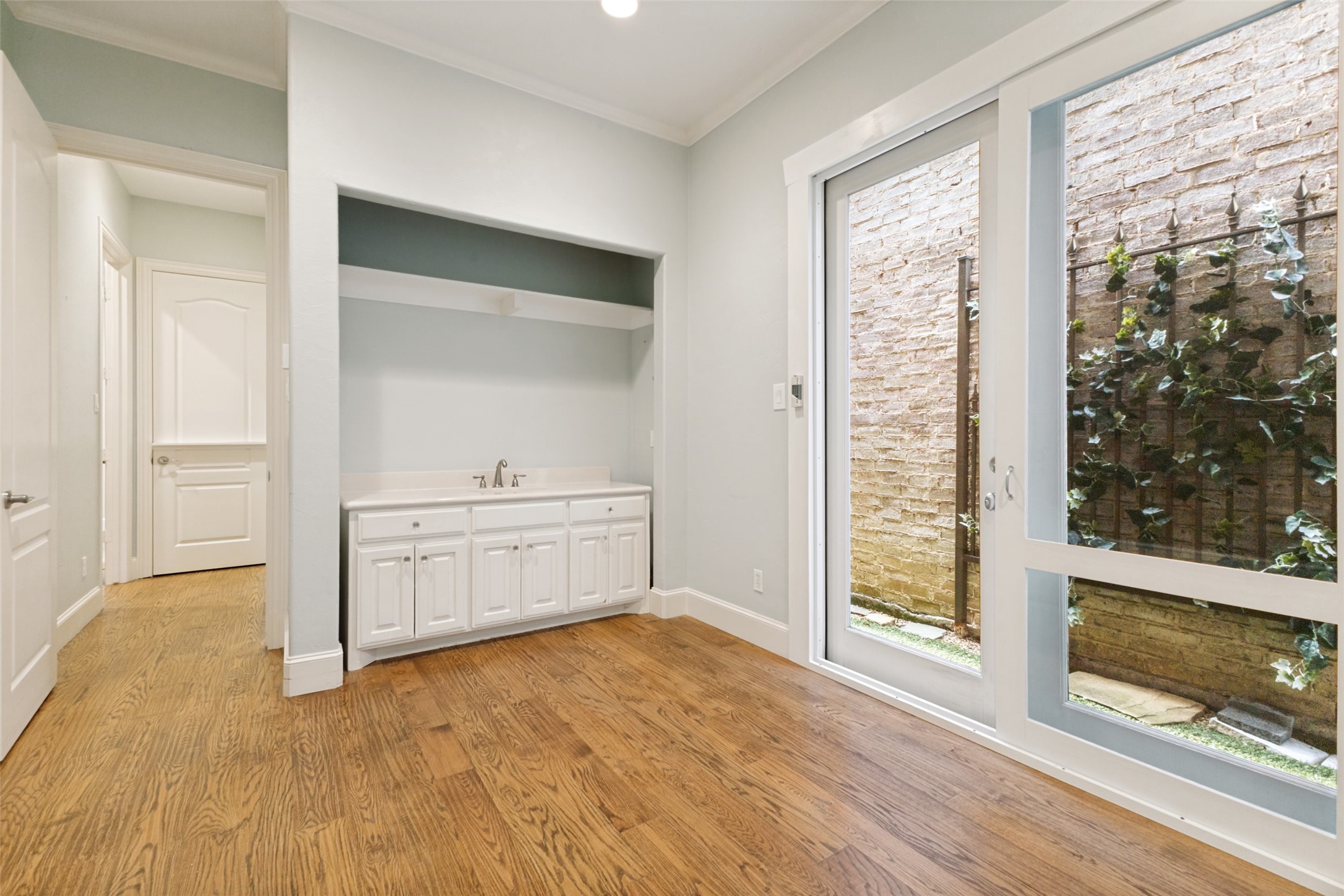 12010 Lueders Lane Dallas TX 75230
