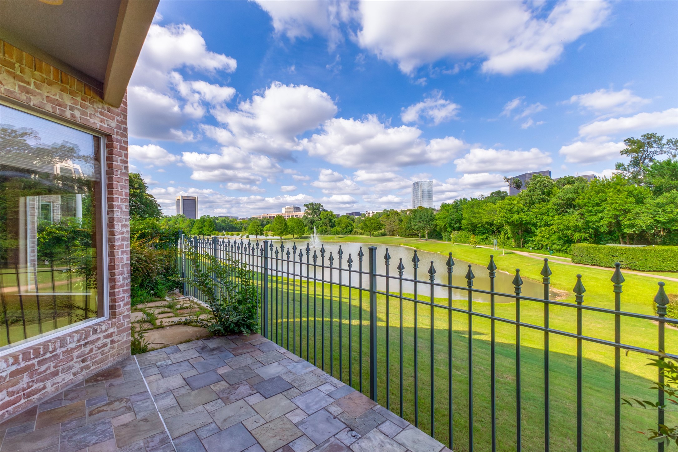 12010 Lueders Lane Dallas TX 75230