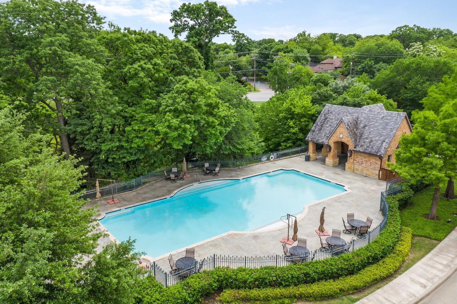 12010 Lueders Lane Dallas TX 75230