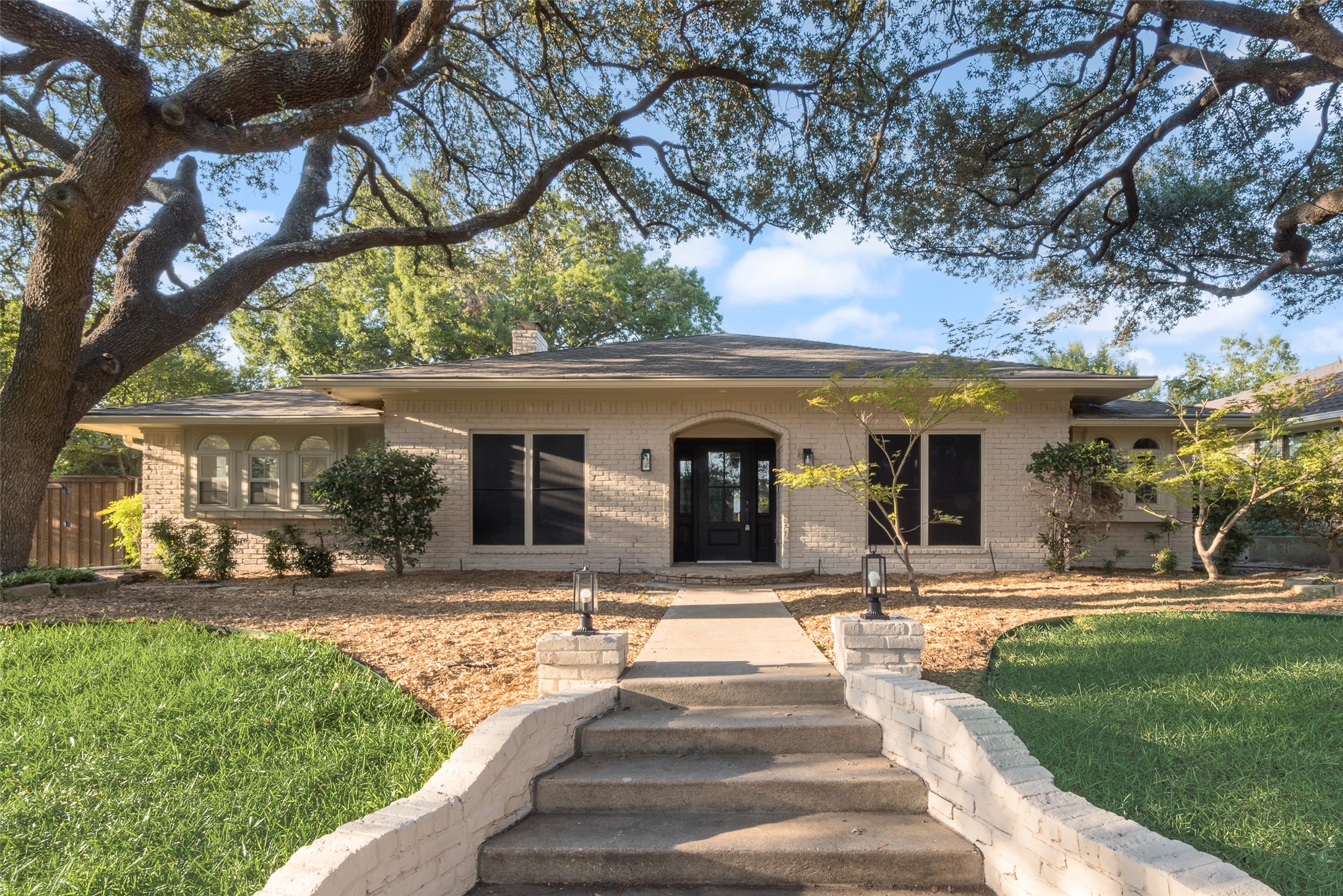 6535 Southpoint Drive Dallas TX 75248