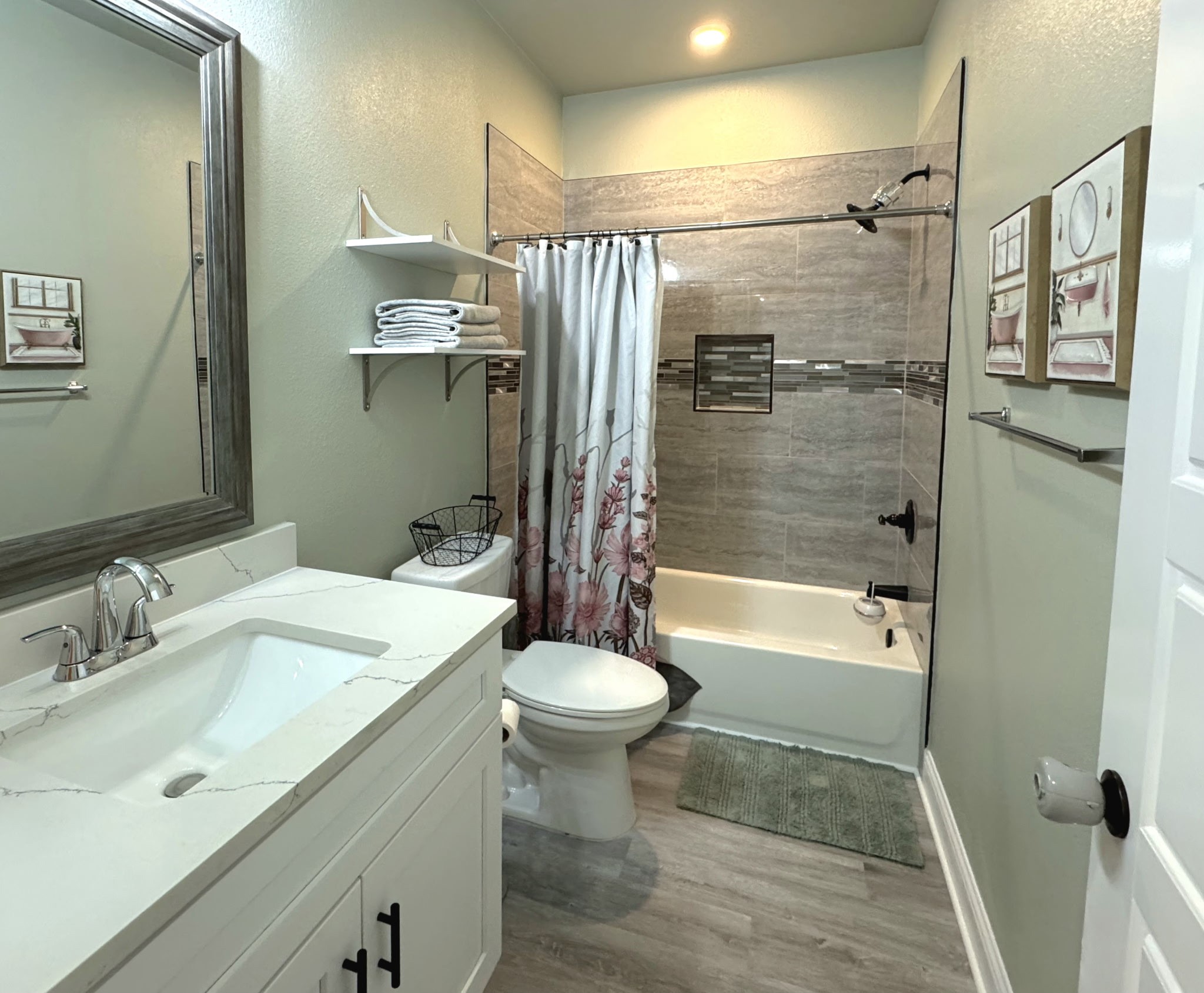 2813 Catfish Court Granbury TX 76048