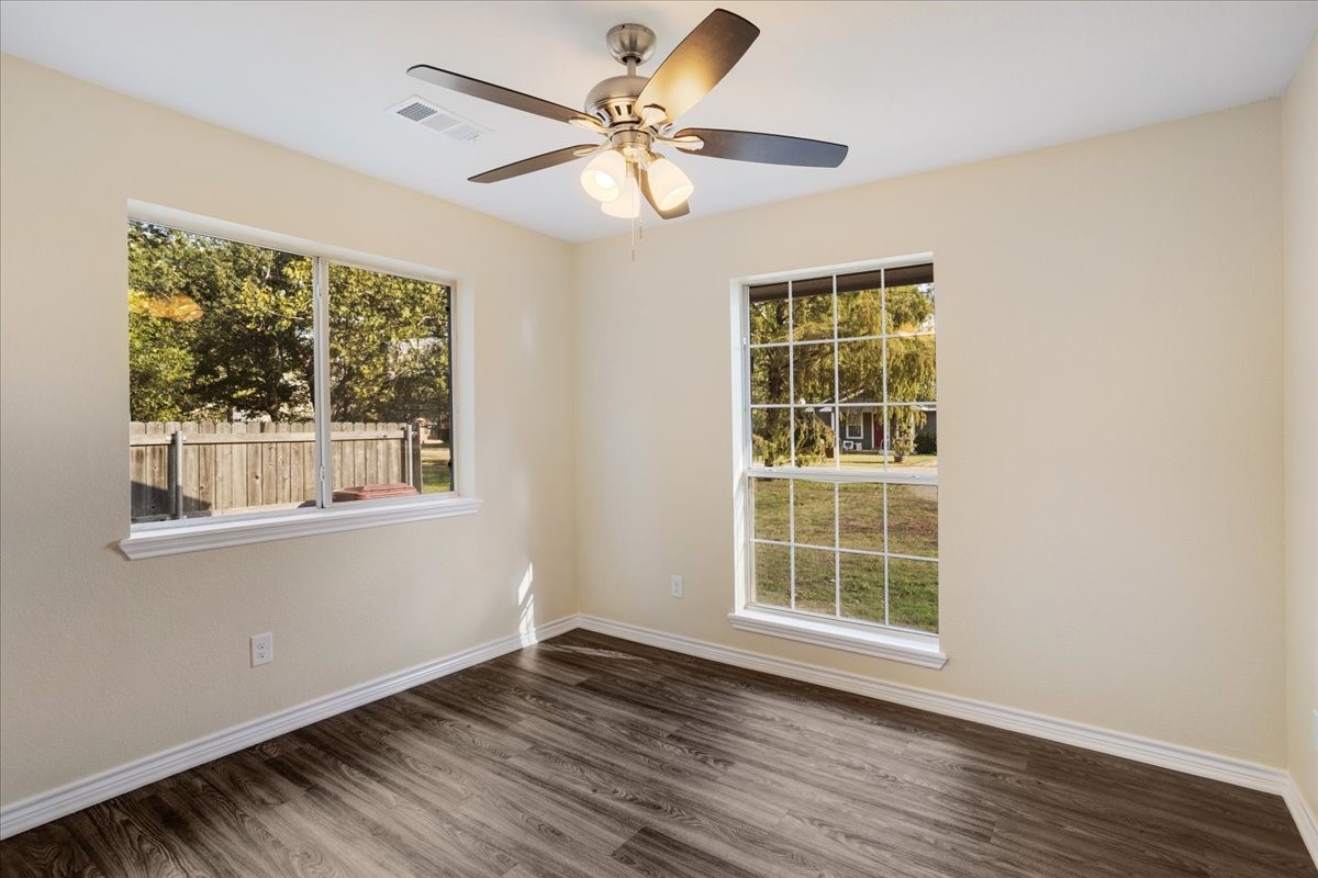 108 W College Street Leonard TX 75452