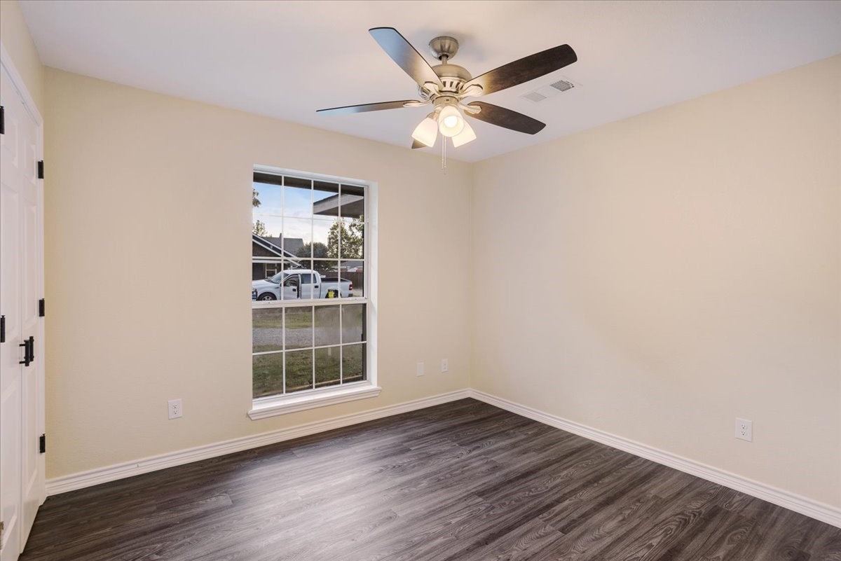 108 W College Street Leonard TX 75452