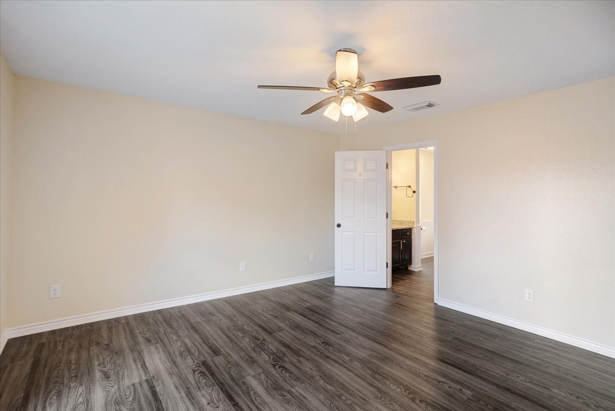 108 W College Street Leonard TX 75452