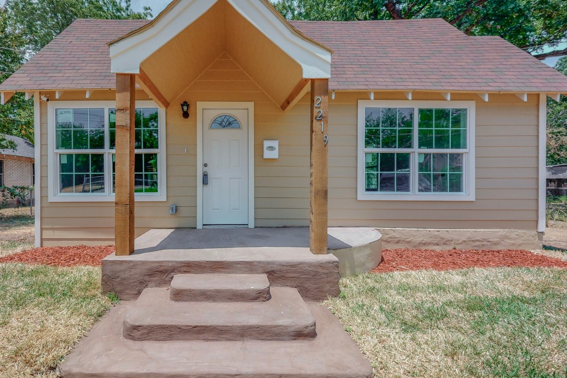 2219 Garden Drive Dallas TX 75215
