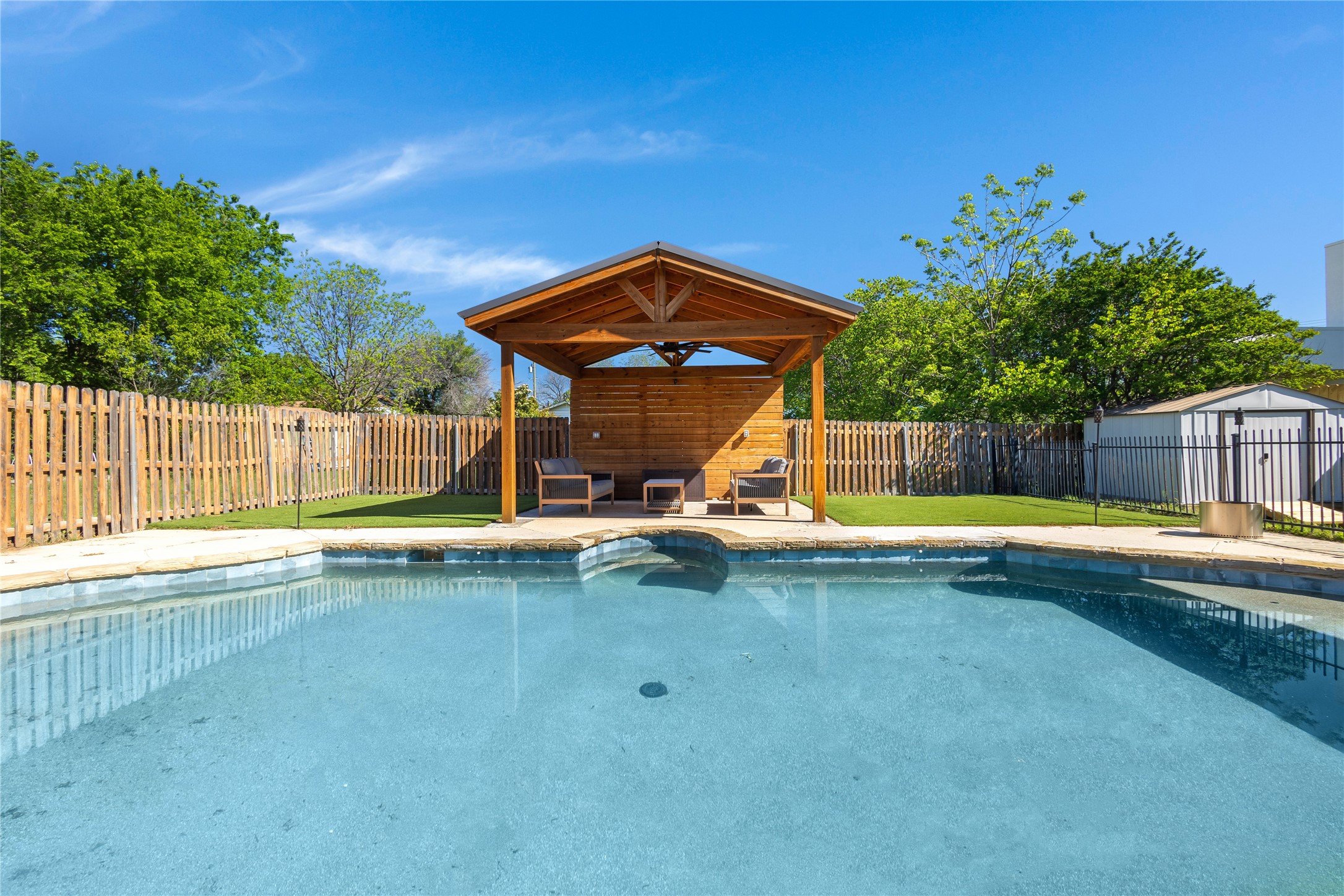 439 S Snyder Avenue Justin TX 76247