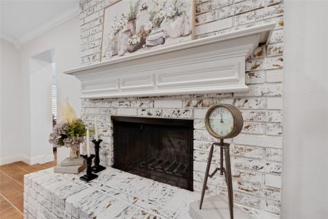 439 S Snyder Avenue Justin TX 76247