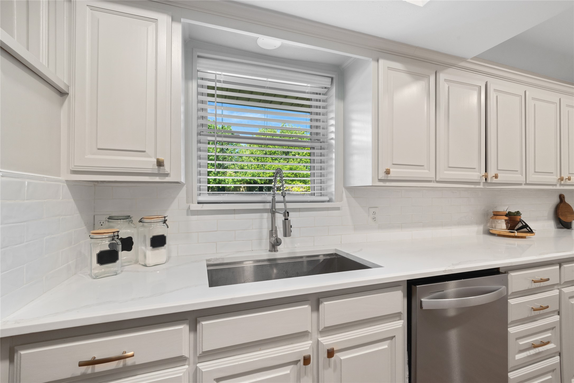 439 S Snyder Avenue Justin TX 76247
