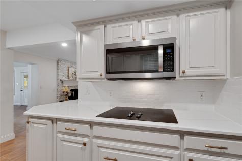 439 S Snyder Avenue Justin TX 76247