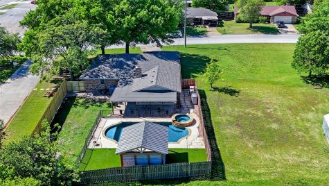 439 S Snyder Avenue Justin TX 76247