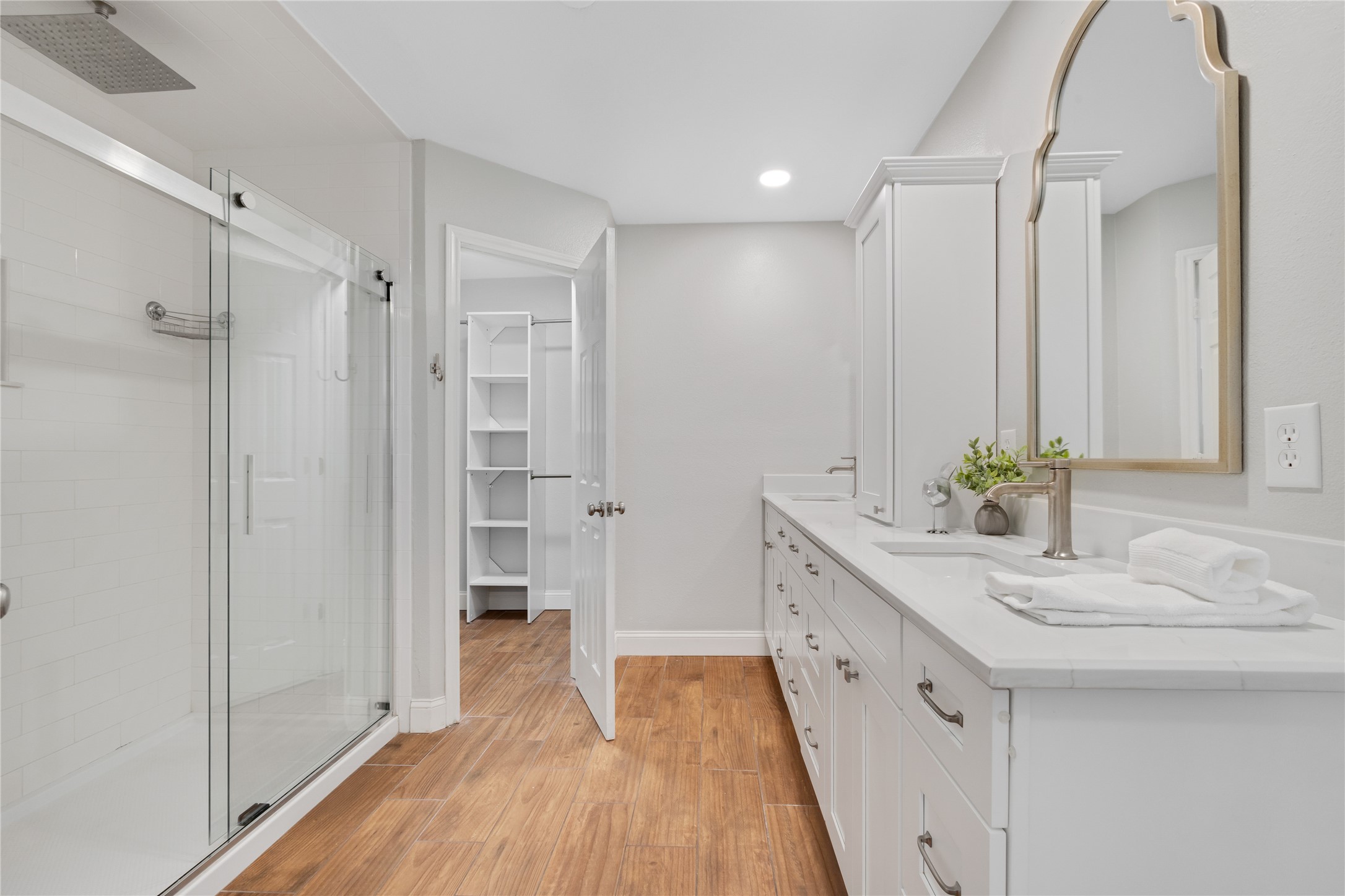 439 S Snyder Avenue Justin TX 76247