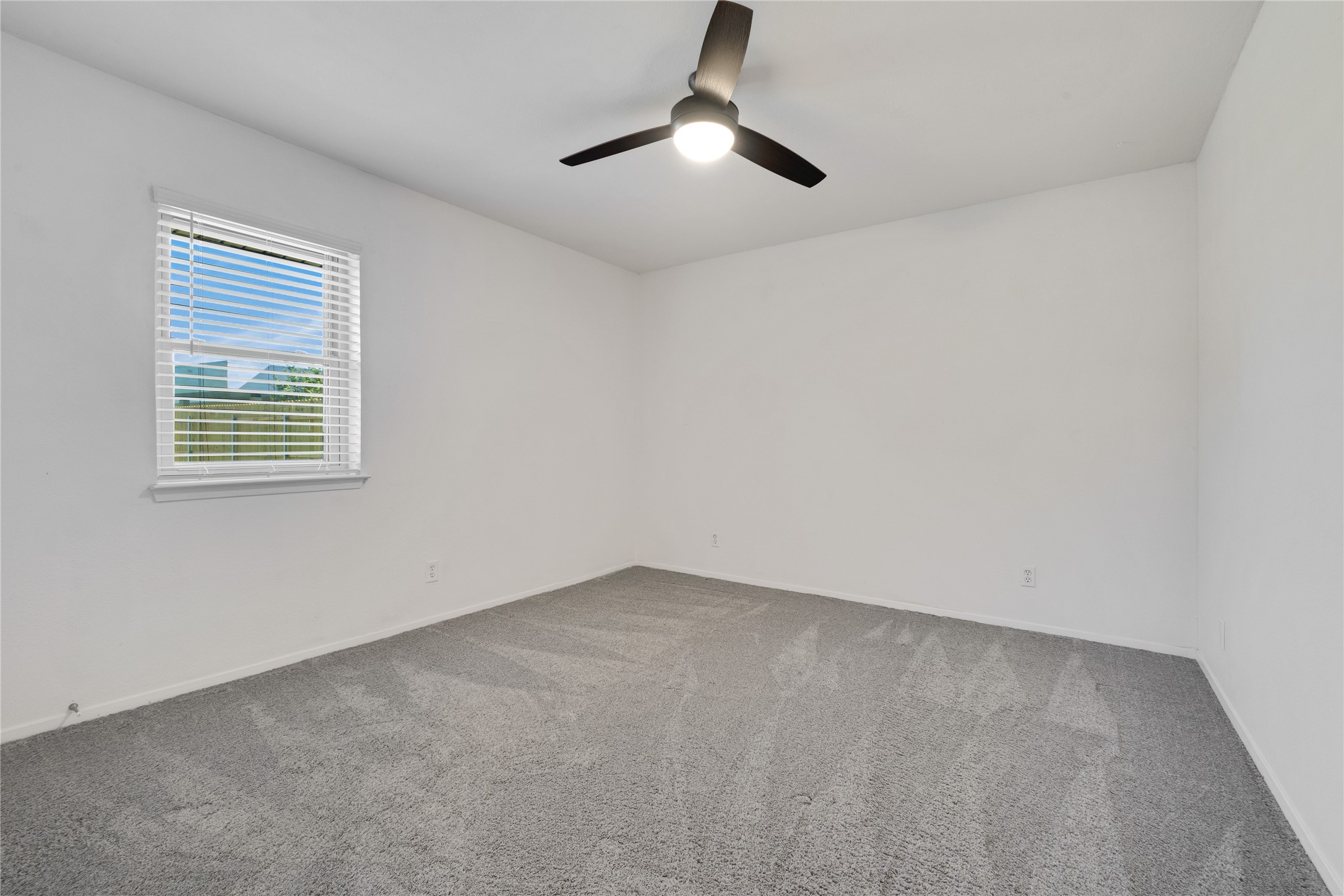 439 S Snyder Avenue Justin TX 76247