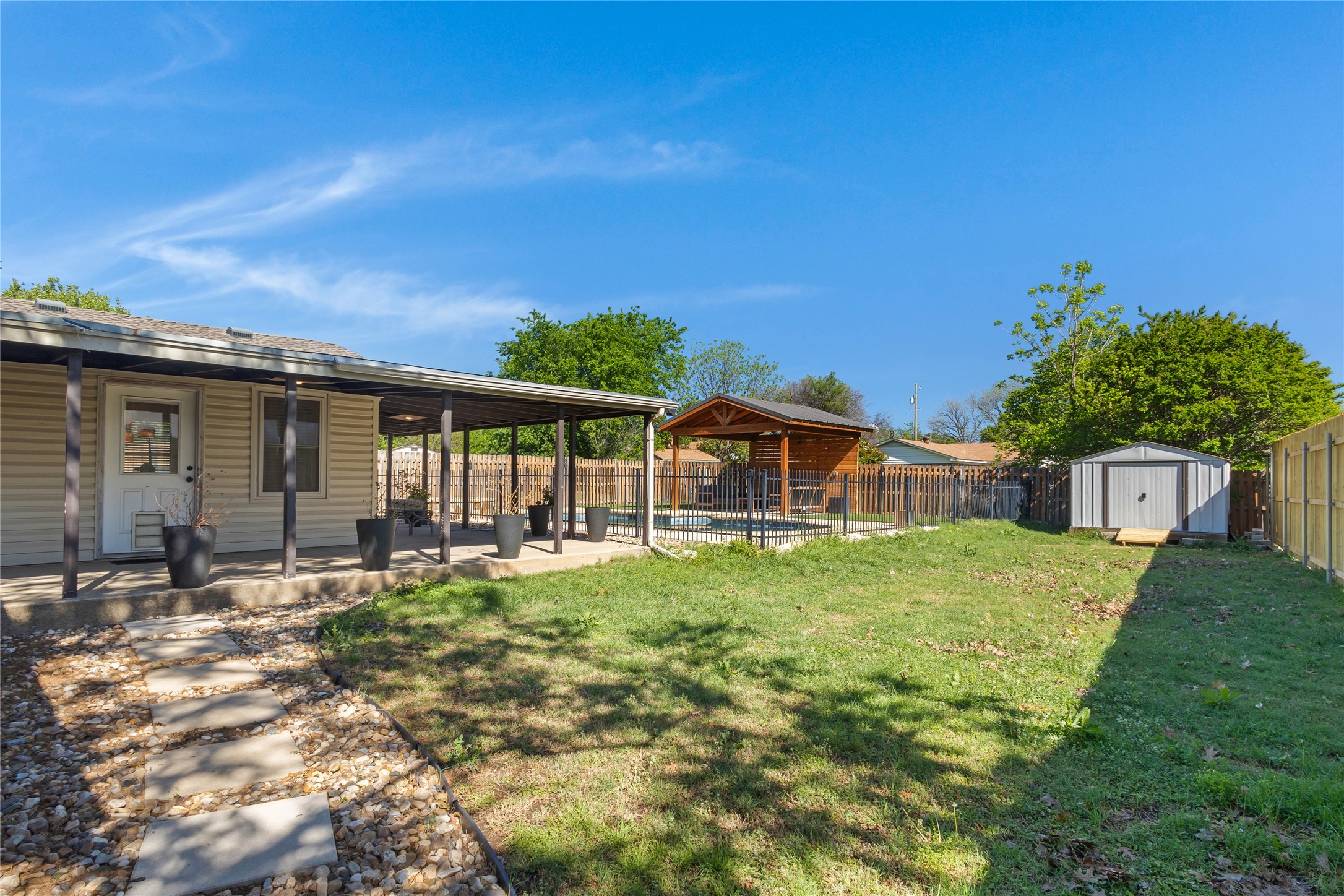 439 S Snyder Avenue Justin TX 76247
