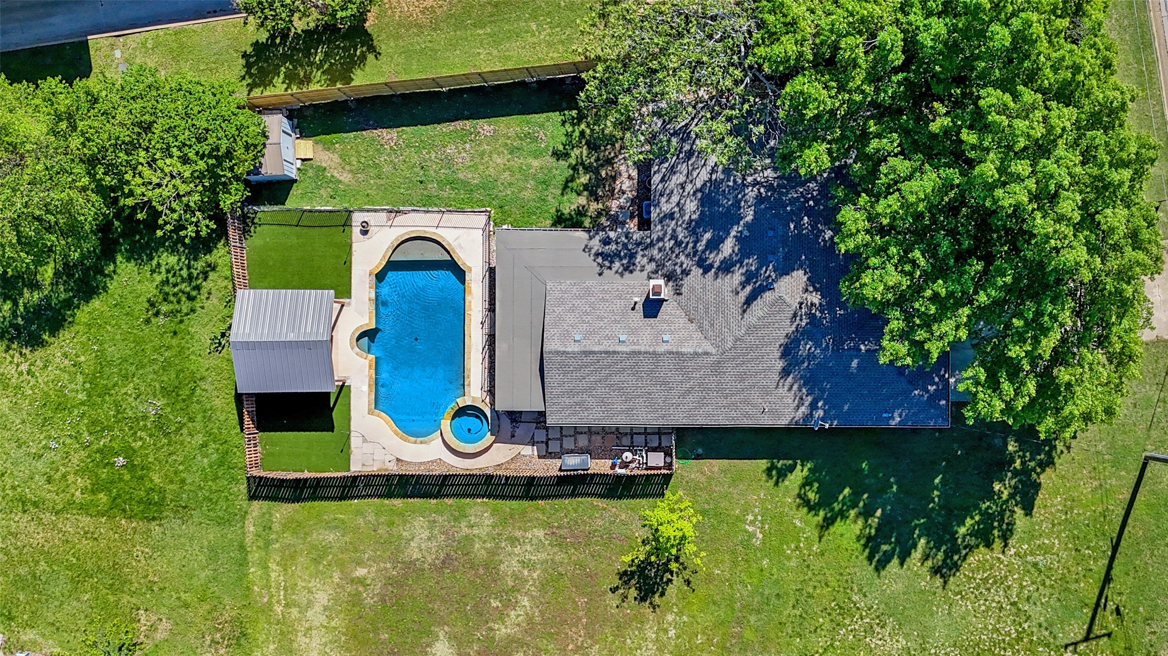 439 S Snyder Avenue Justin TX 76247