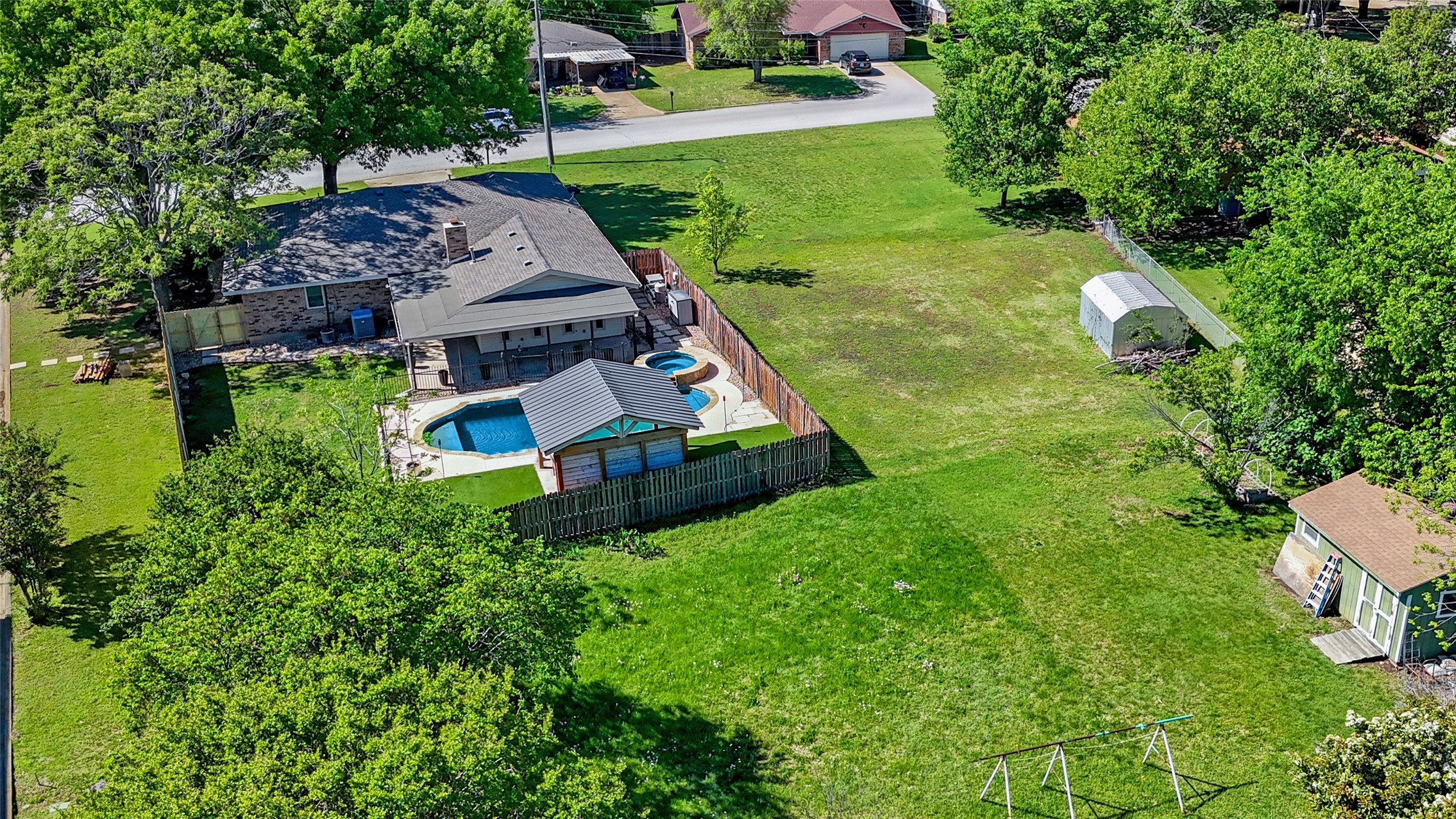 439 S Snyder Avenue Justin TX 76247