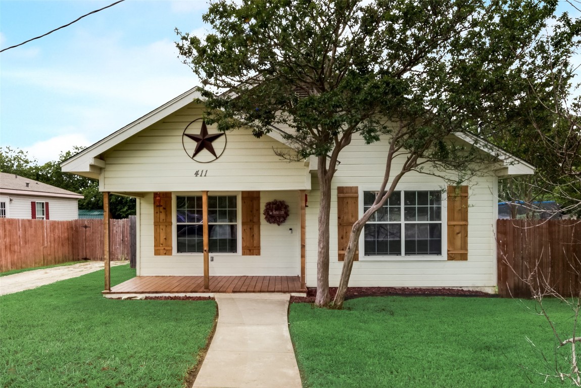 411 N Cummings Drive Alvarado TX 76009