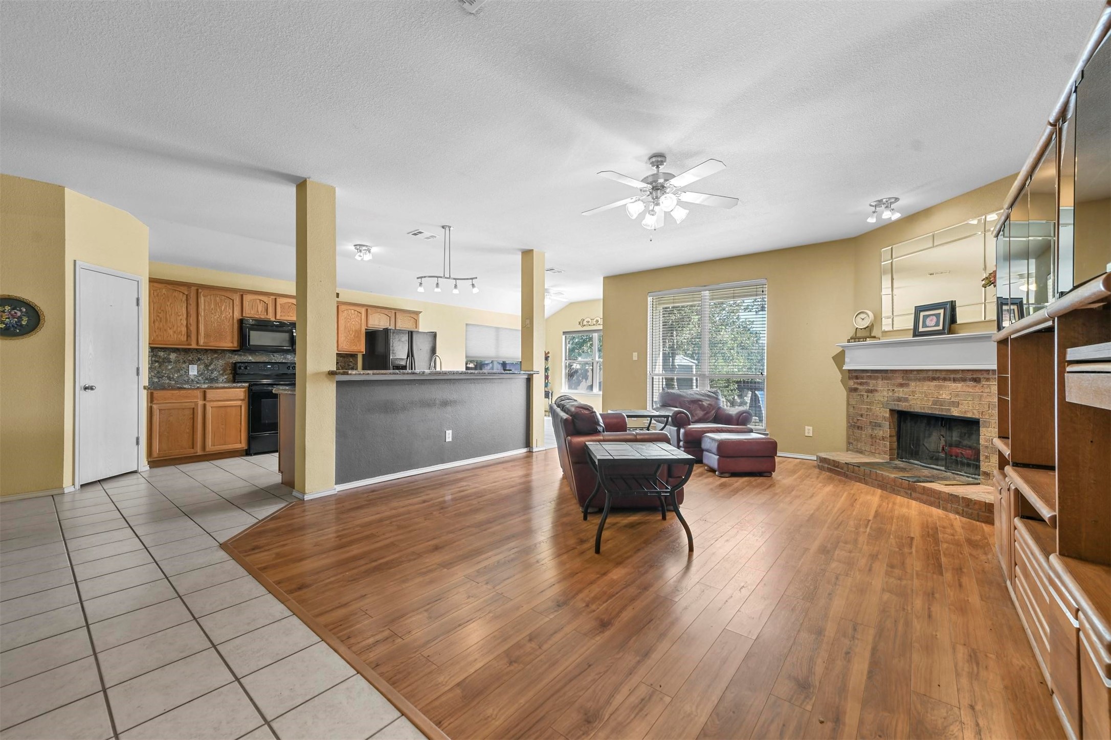 201 Tripp Trail Denton TX 76207