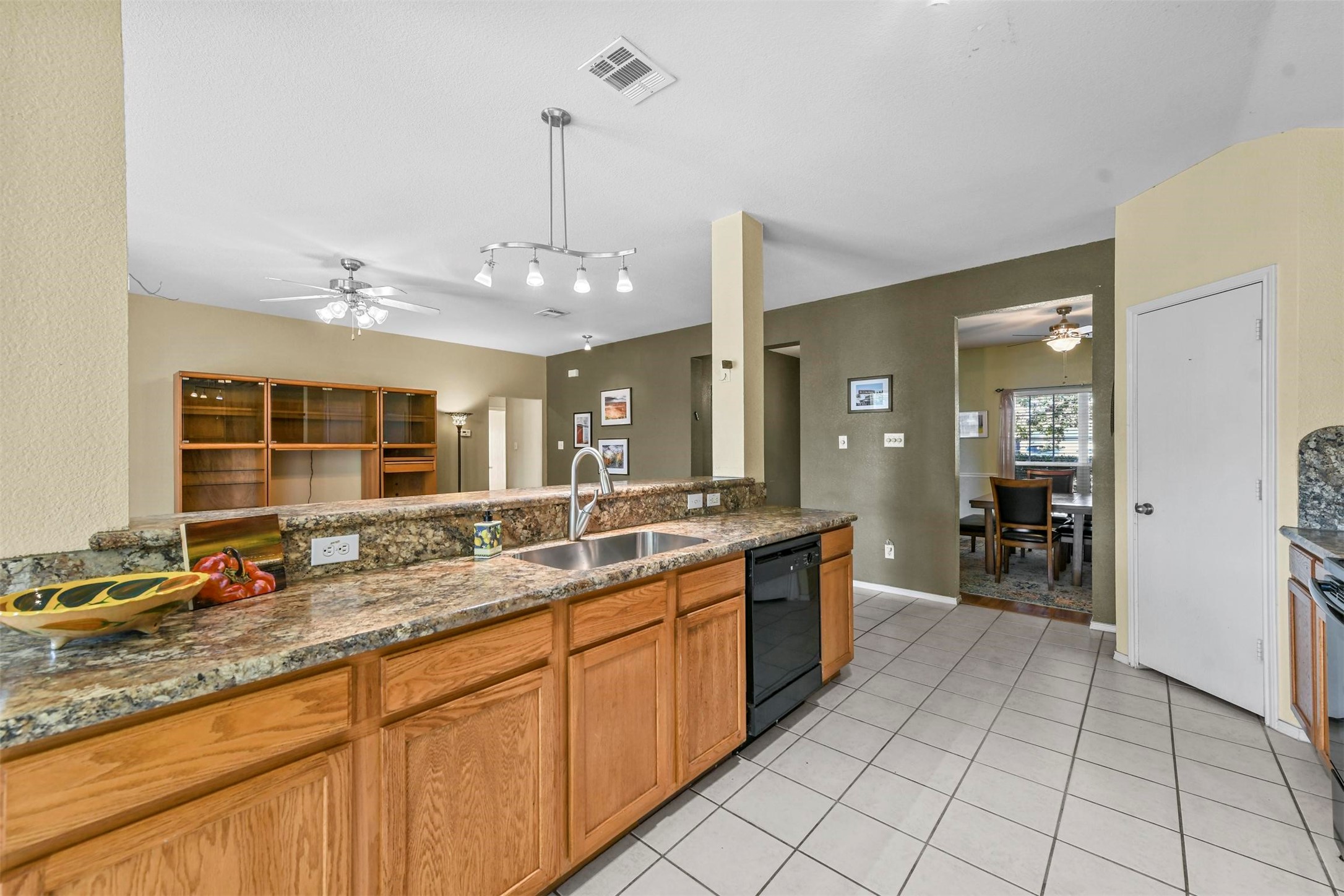 201 Tripp Trail Denton TX 76207