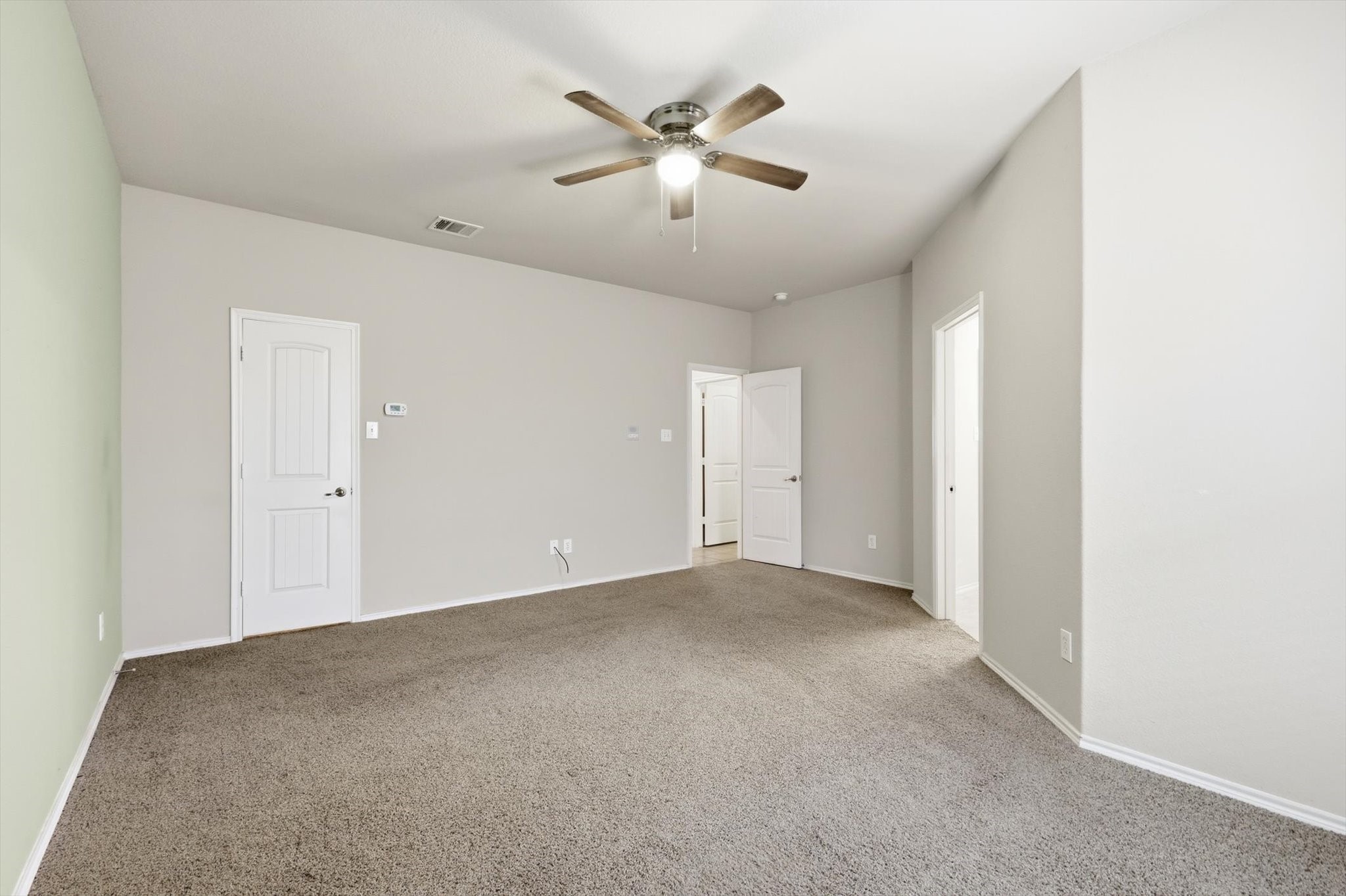 832 Clear Creek Drive Desoto TX 75115